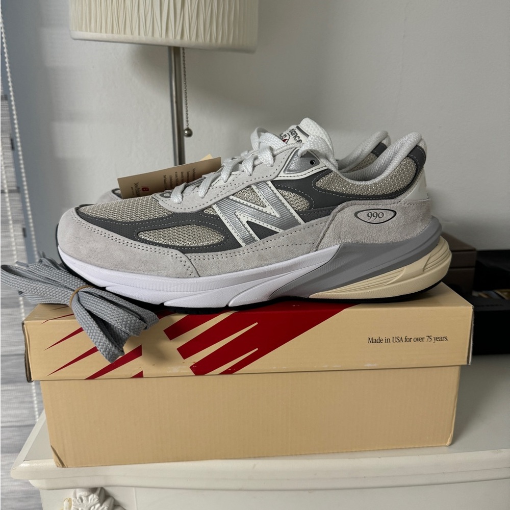 New Balance 990v6